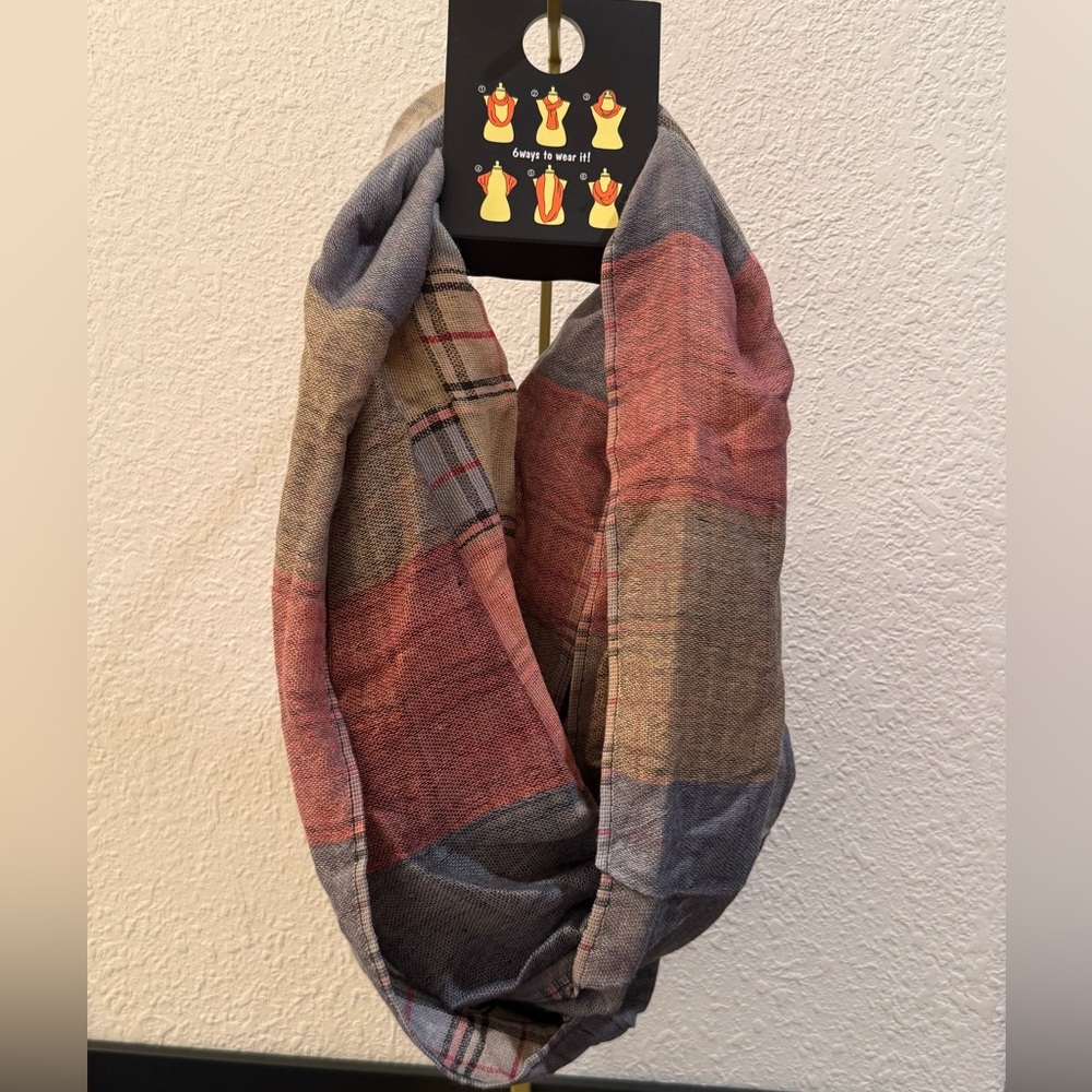 SUPPORT COOL GIFTSSS♥️♥️♥️   Women’s Plaid Infinity Scarf Tartan NWT - Picture 3 of 9